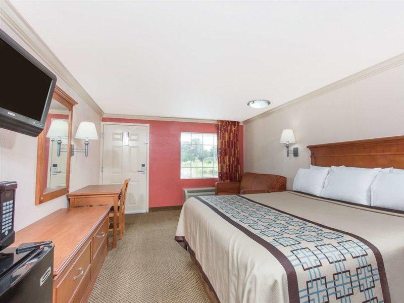 Days Inn By Wyndham Virginia Beach Town Center Εξωτερικό φωτογραφία